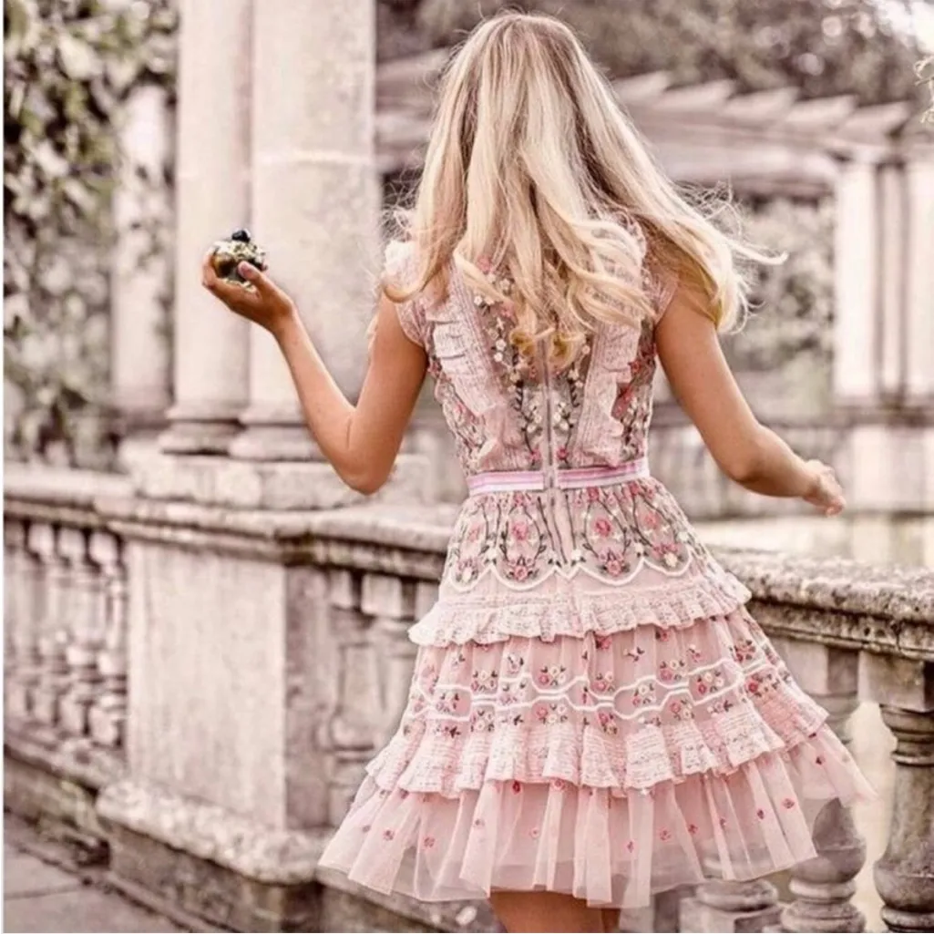 Needle & Thread Embroidered Lattice Ruffle Floral Rose Blush Dress Sz 8 - Image 3