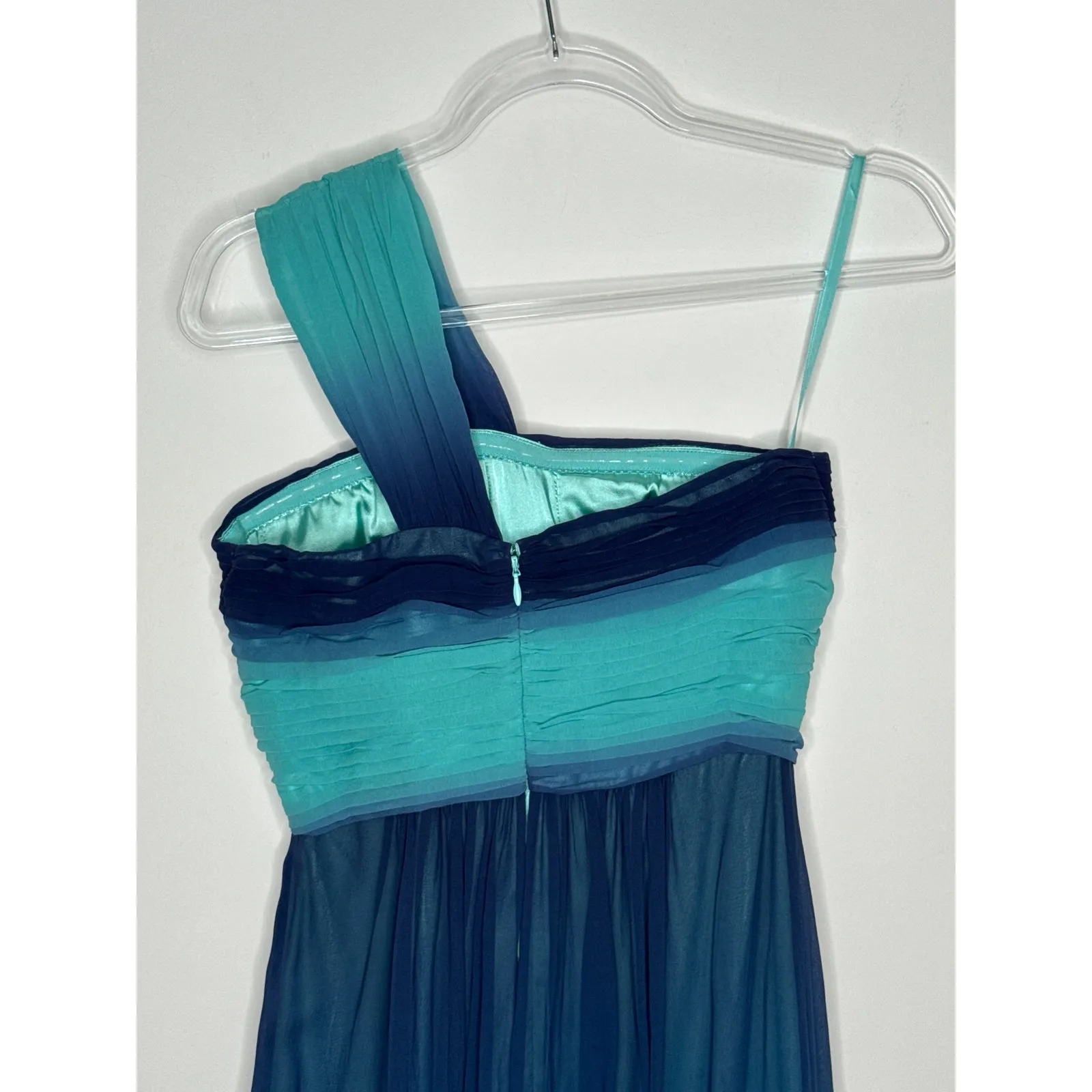 2000s BCBG Max Azria Teal Blue Ombre One-Shoulder Chiffon Evening Gown – Size 0 - Image 10
