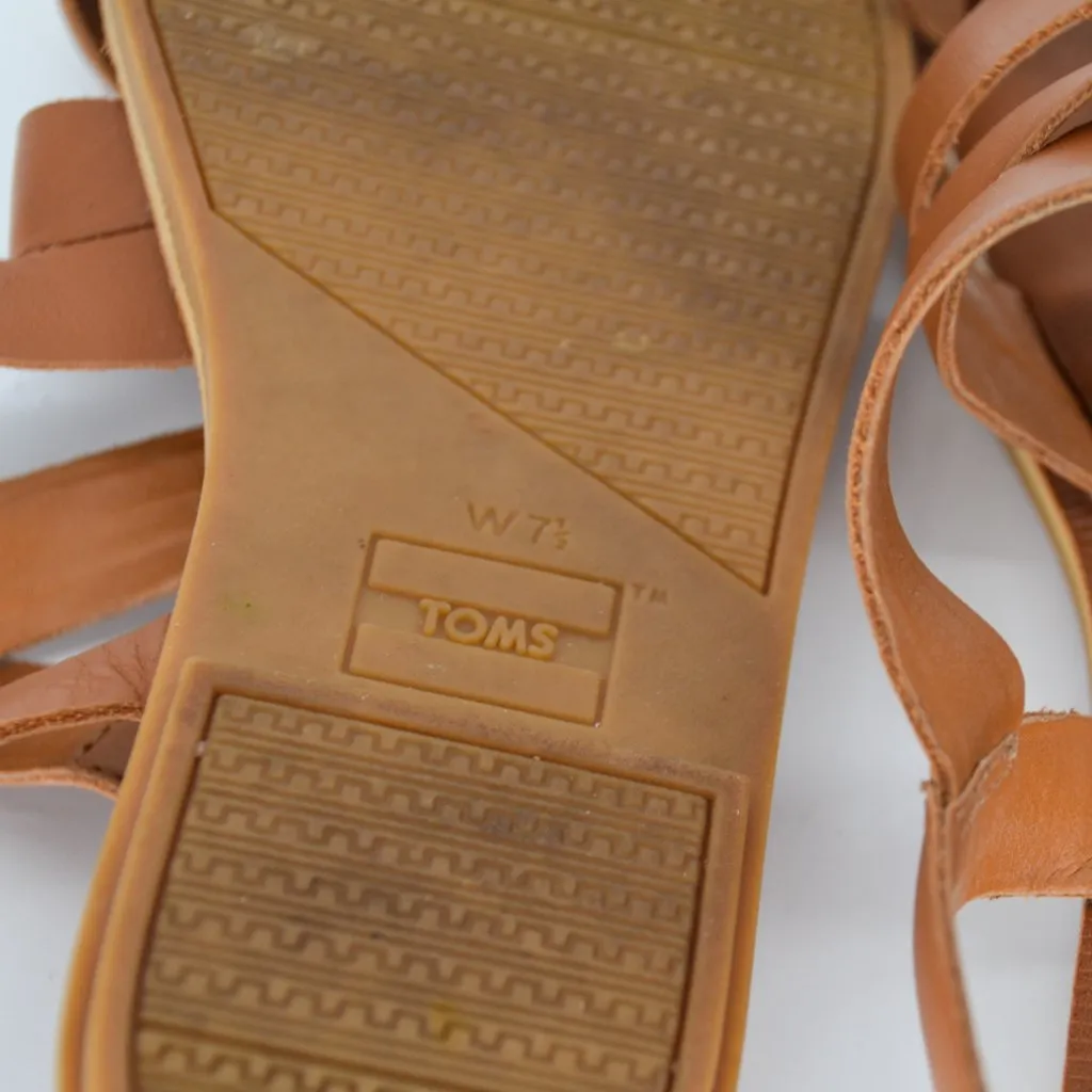 Toms Sicily Flat Sandals Tan Leather Size 7.5 Comfort Strappy Buckle Criss Cross - Image 8
