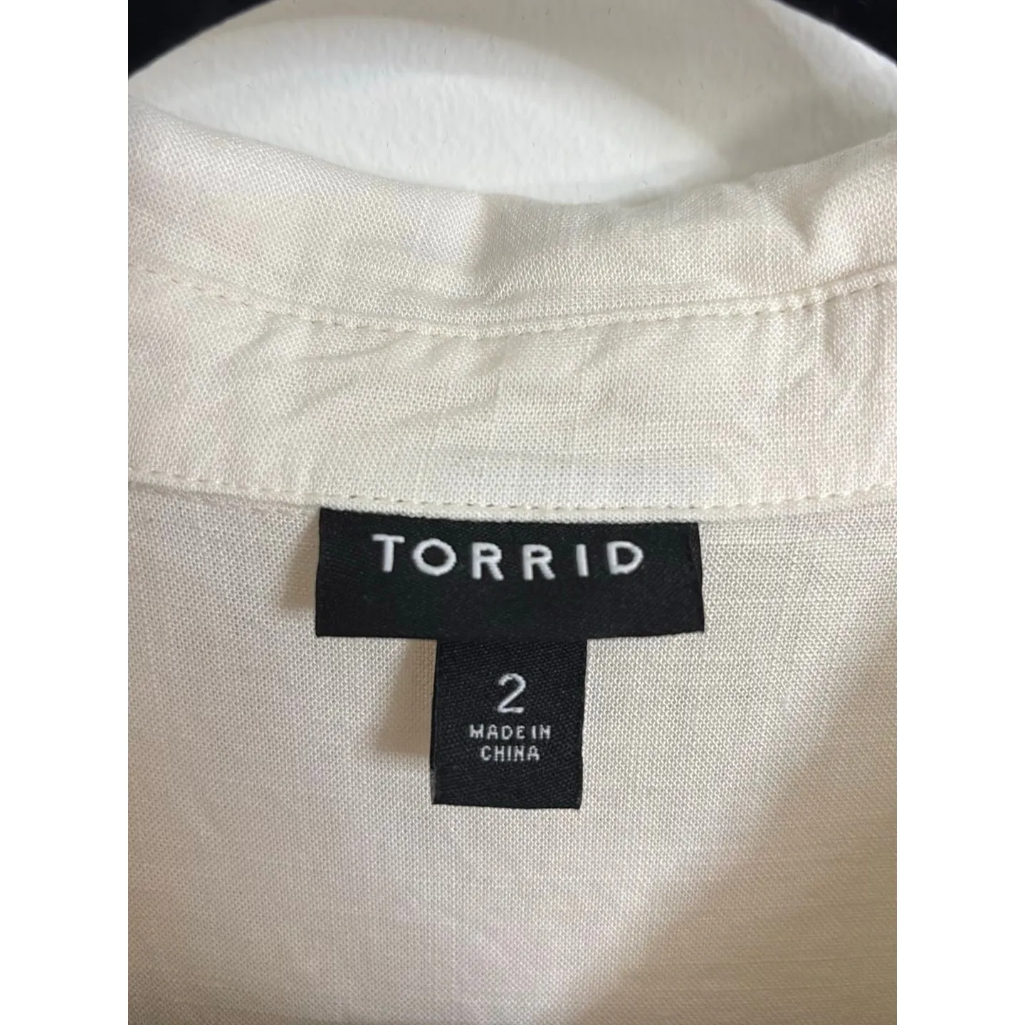 Torrid Top Womens 2X Cream Collared Button Front Short Sleeve Linen Blend - Image 4