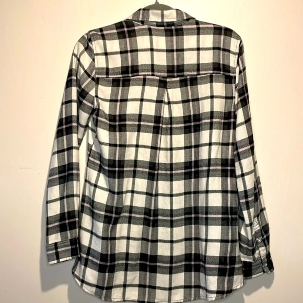 American Eagle- Black & White Ahh-amazingly Soft Flannel Jegging Fit Size Small - Image 3