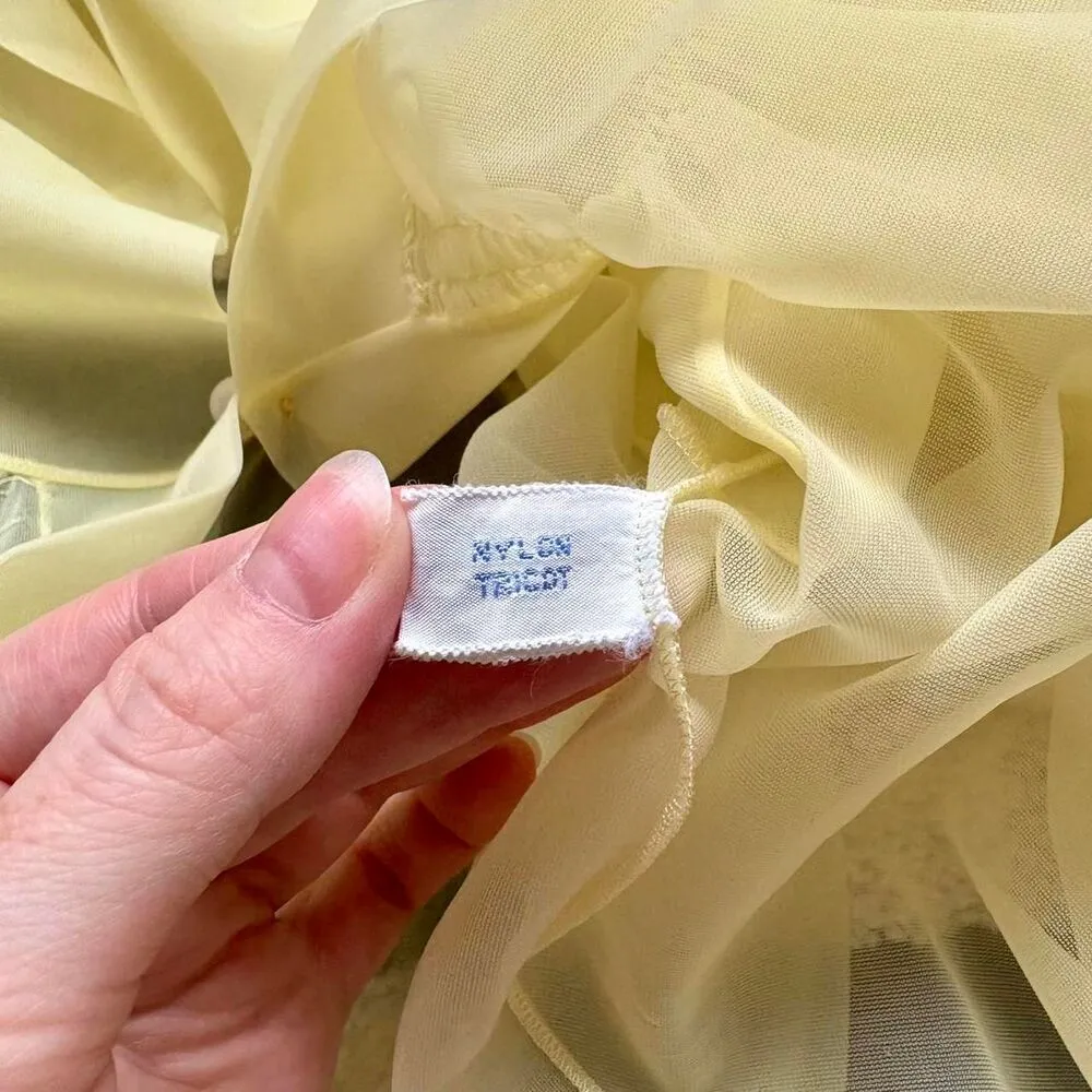 Vintage 50s Vanity Fair Yellow Peignoir Robe - Image 7