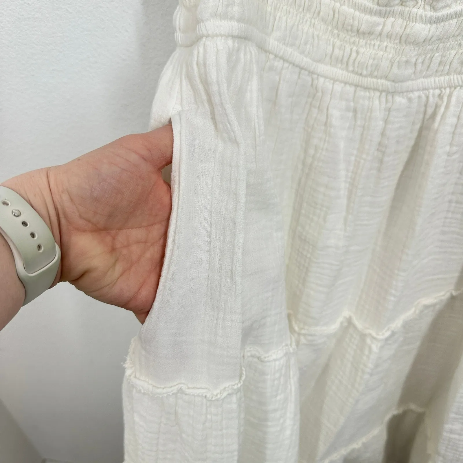 GAP White 100% Cotton Gauze Tiered Smocked Tie Neck Midi Dress Size L Resort - Image 8