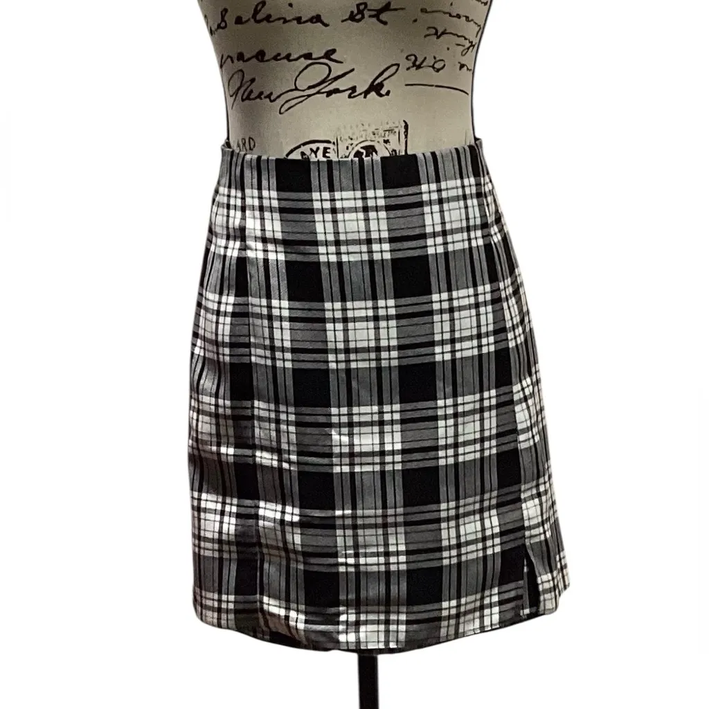 New Look Plaid Mini Skirt. Size 14 - Image 7