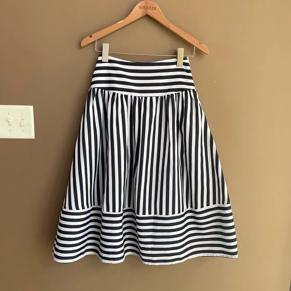 J.O.A Panel Striped Skirt in Navy Stripe‎ Size XS - Image 7