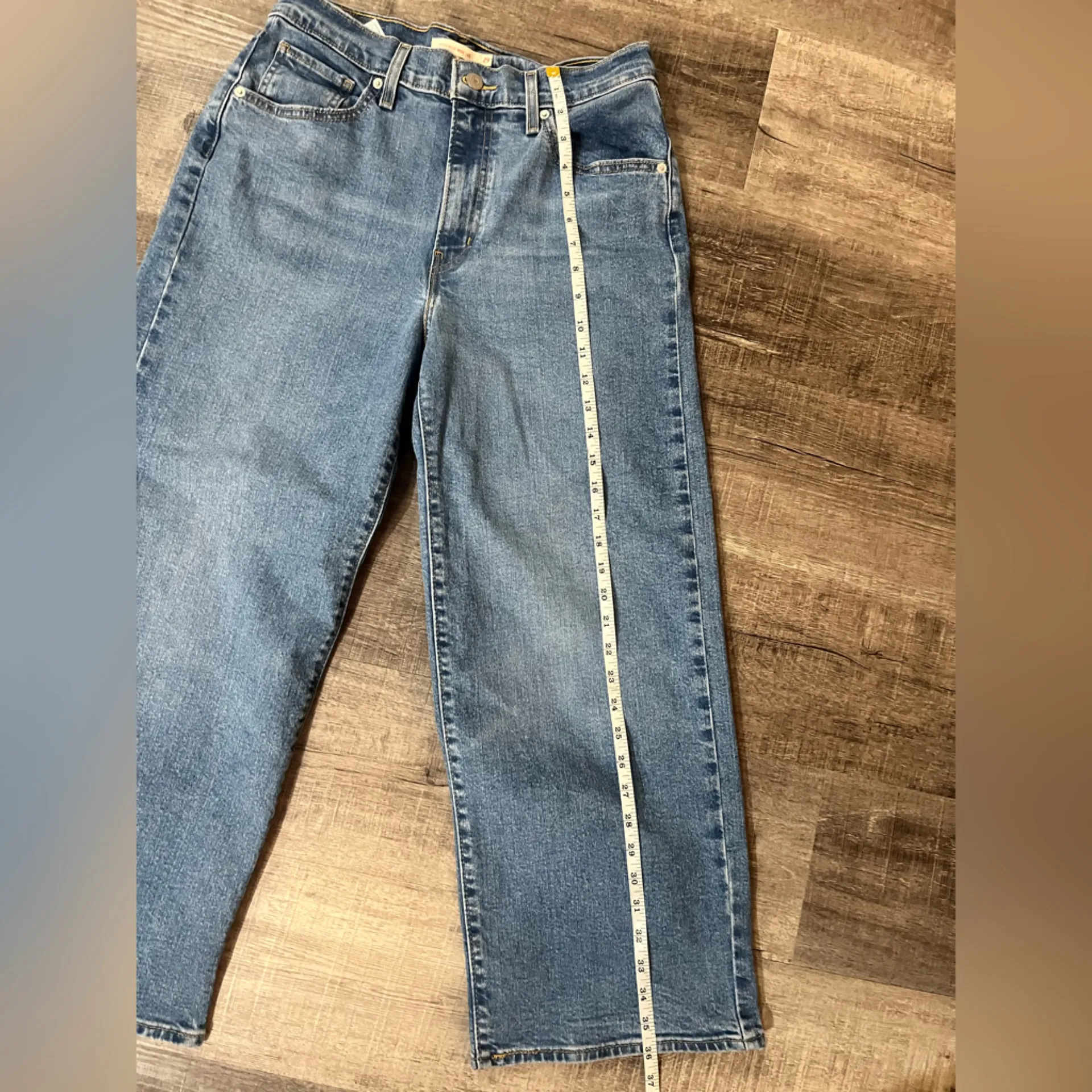 LEVI’S High Rise Wide Leg Jeans in Summer Love in the Mist- Blue - Image 9