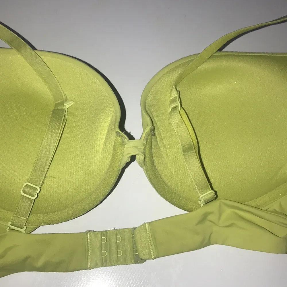 Lucy padded pushup style bra 34C Size undefined - Image 4