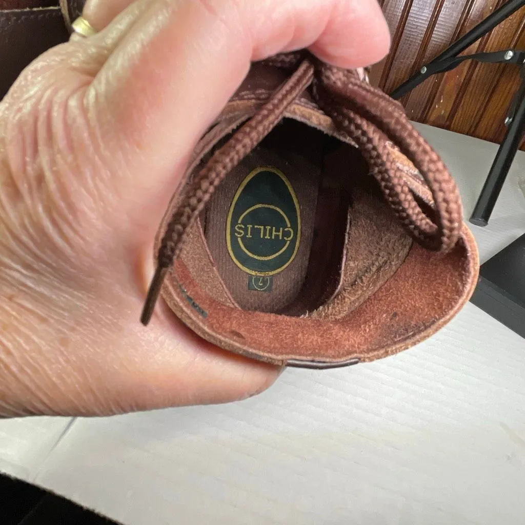 Chilis woman’s brown leather booties size 7 lace front. - Image 4