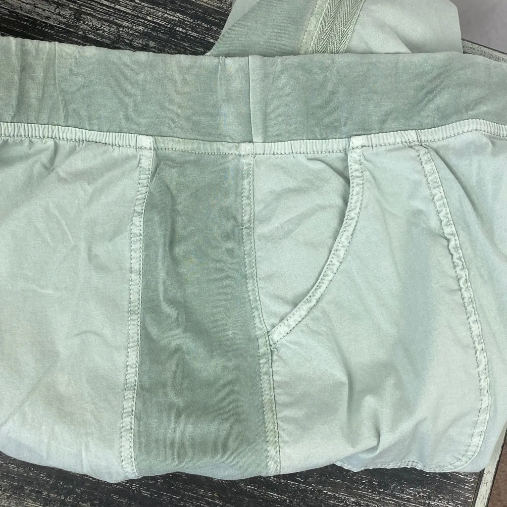 XCVI Pale Green Casual Cropped Utility Pants L - Image 3