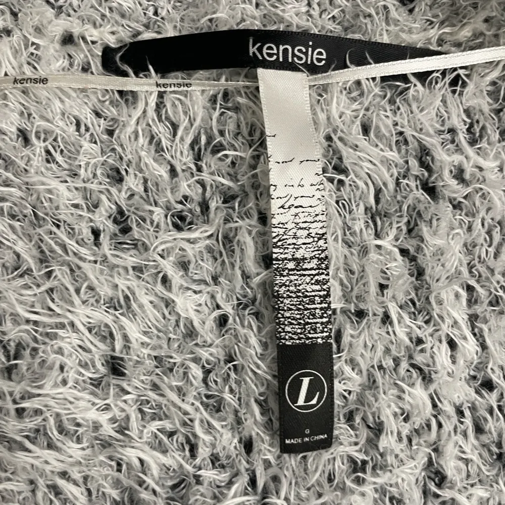 Kensie Eyelash Textured Cardigan Sweater size L - Image 4