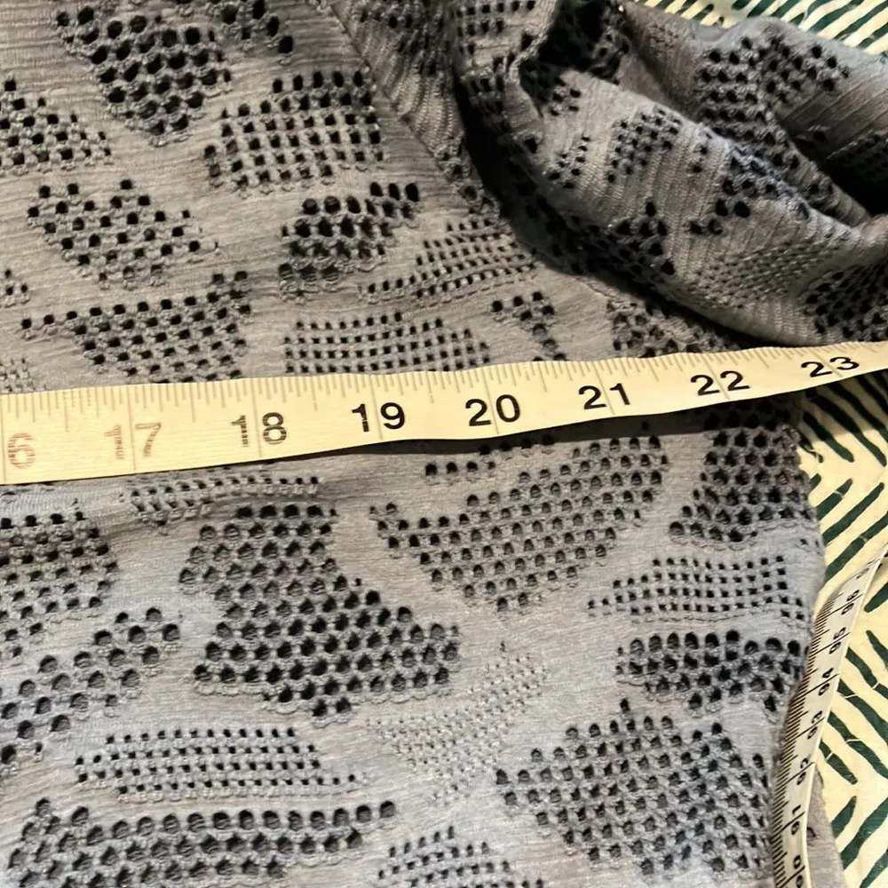 Anthropologie Saturday Sunday Blue Laser Cut Long Sleeve Top Size Medium - Image 8