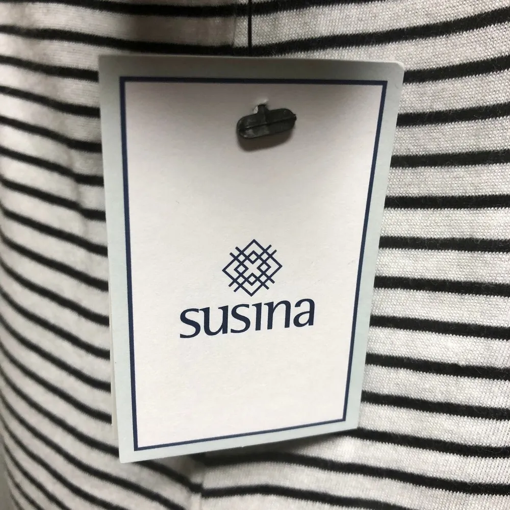 Susina White Pinstripe Square Neck Short Sleeve Striped T - Image 8