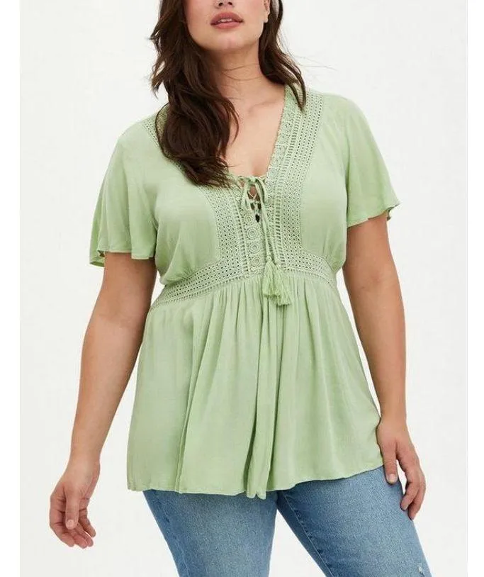 Torrid Womens Green Babydoll Lace Up Top Size 1X Boho Crinkle Gauze Crochet - Image 3