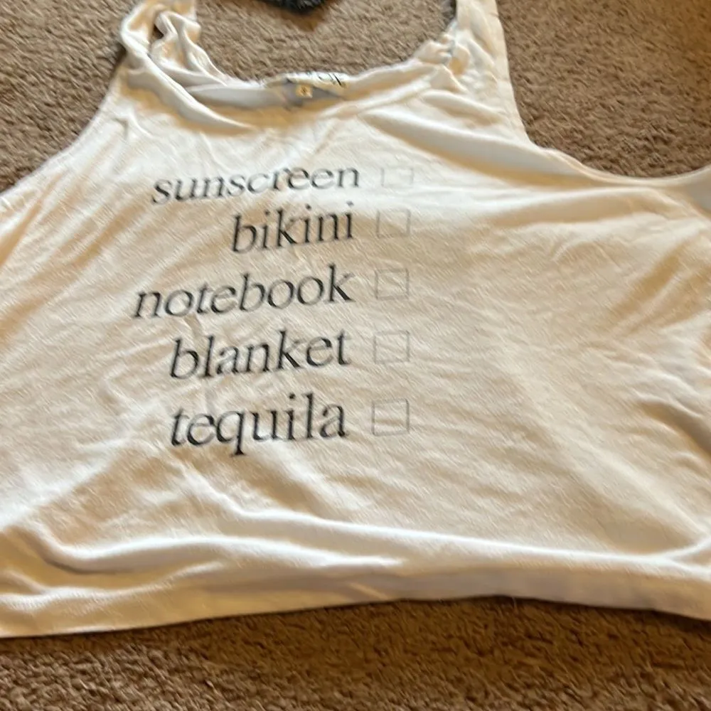 Wild fox tank top small - Image 4