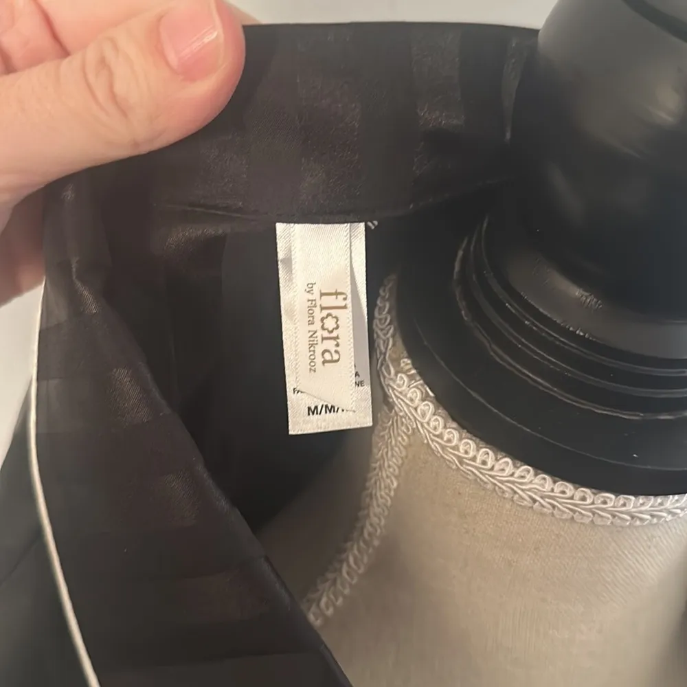 **LAST CALL** Flora by Flora Nikrooz Sleep Shirt Medium Black - Image 4