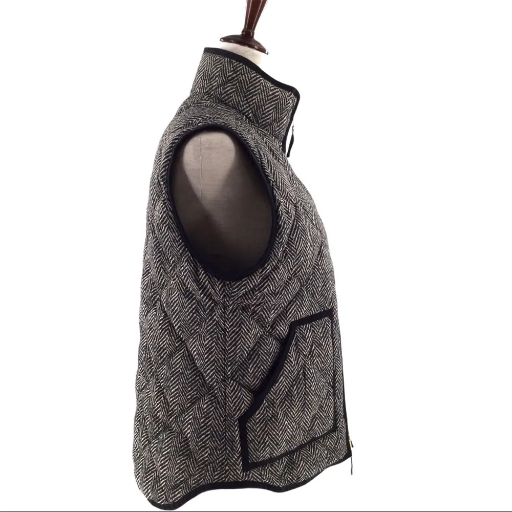 J. Crew Herringbone Quilted Vest Jacket size S - Image 5