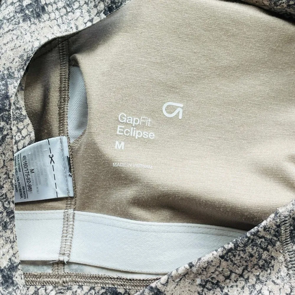 Gap  Fit Eclipse Snake Print Sports Bra Long - Image 5