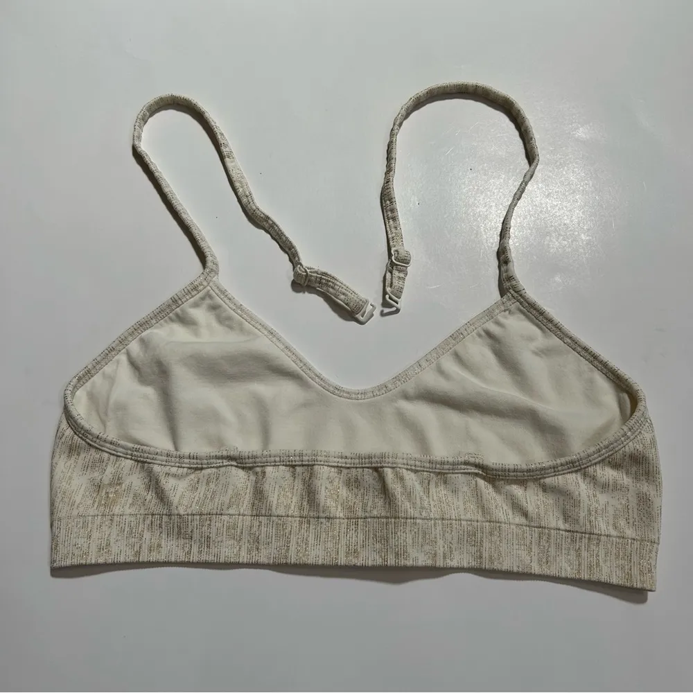Hudson Seamless Convertible Metallic Bralette - Image 4