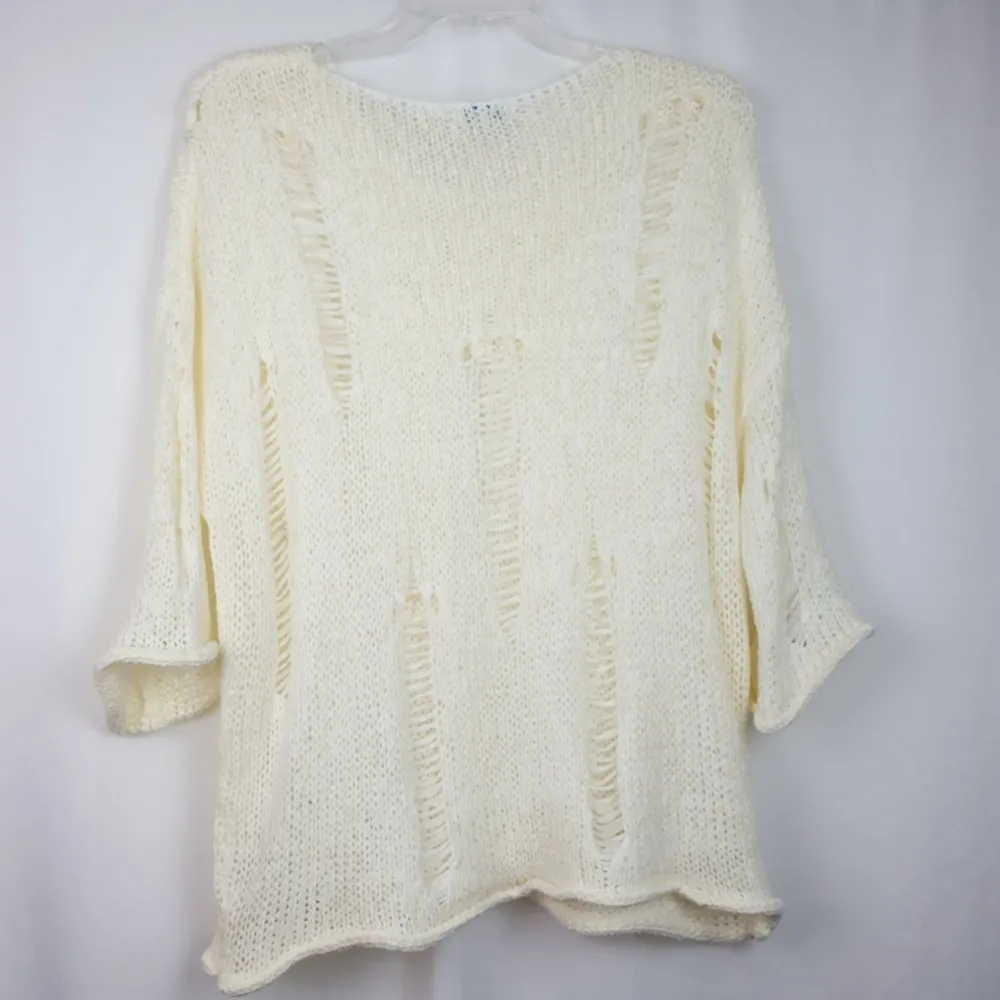 She & Sky  ivory knitted pullover distressed sweater - Image 7