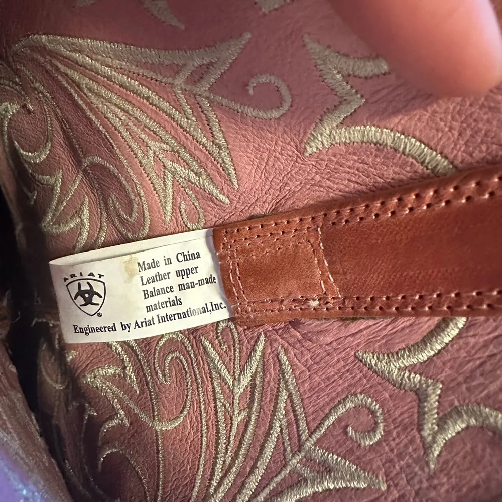 Western Cowboy Boots with Embroidered Design - Image 6