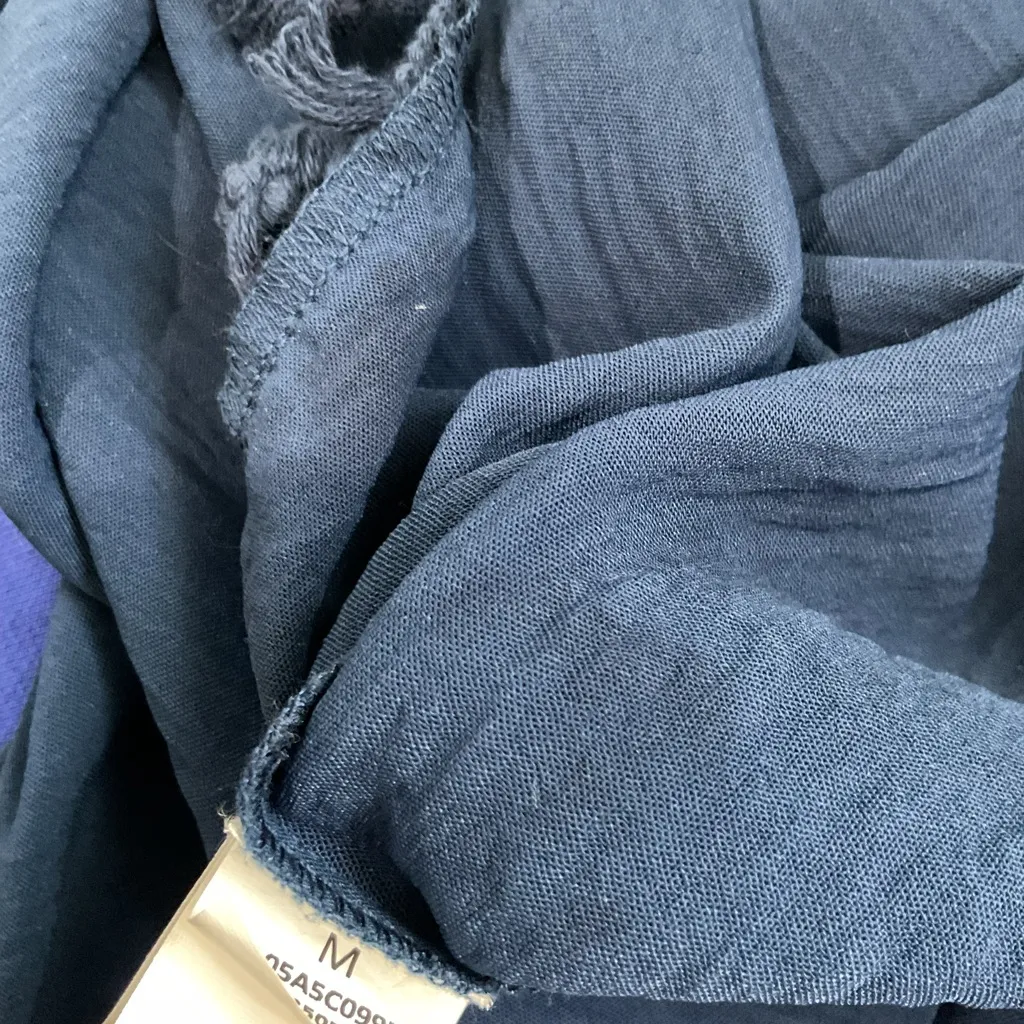 Cupshe Deep Blue Garment - Image 4