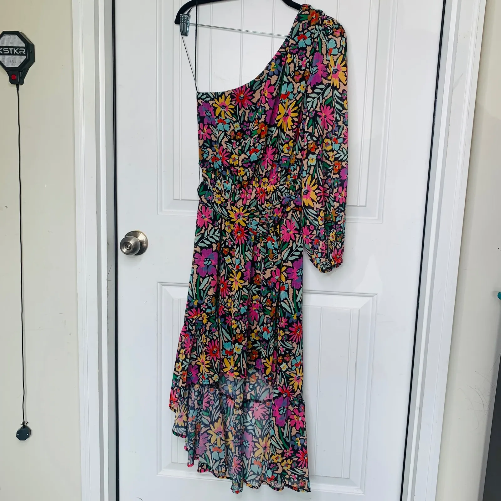 BTFL floral one shoulder long sleeve midi dress small vacation Anthropologie‎ - Image 2