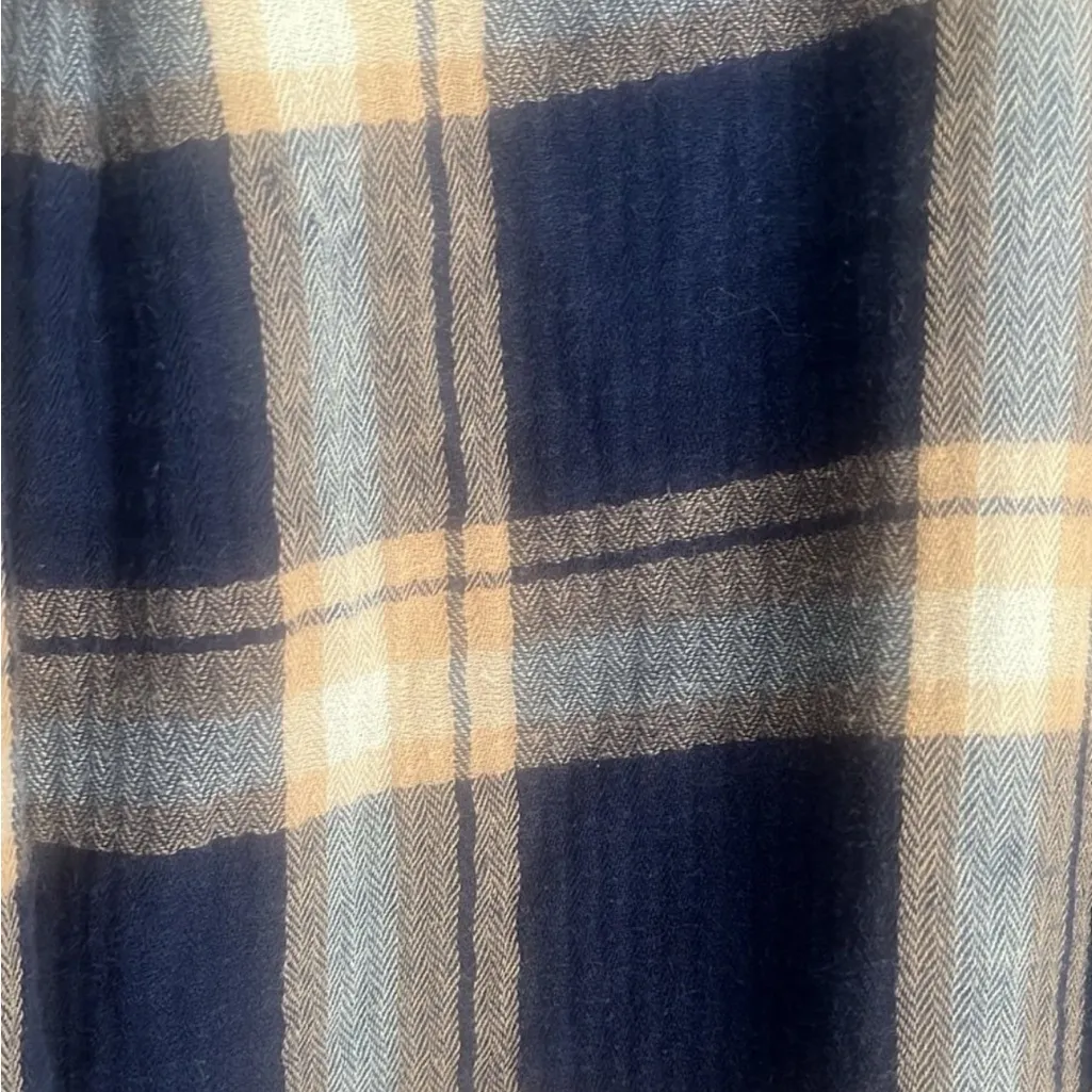 Aerie navy blue and tan‎ plaid button down shirt woman’s XS - Image 4