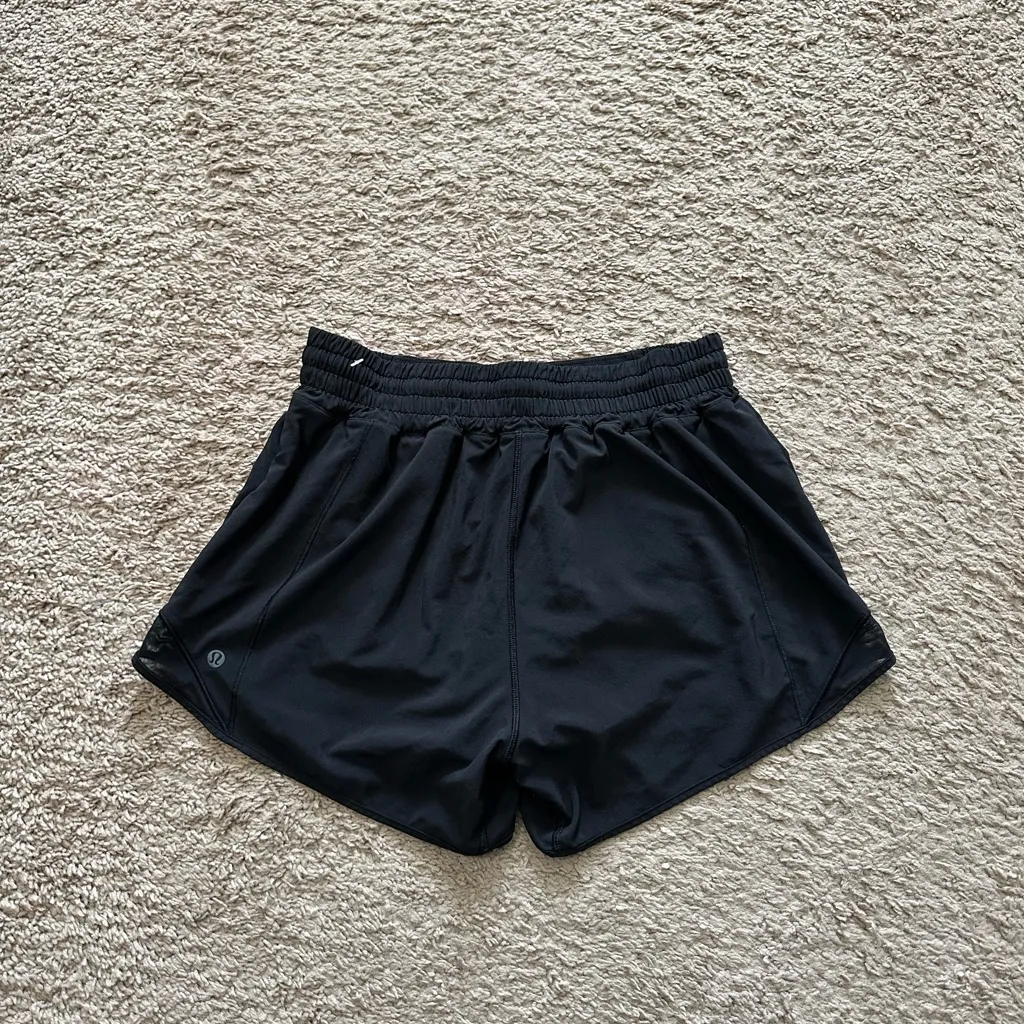 Lululemon Black Hotty Hot High-Rise Lined Short Size 8 - Image 2