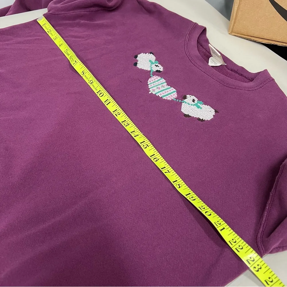 Women’s M Purple Sweater w/Heart sheep Design embroidery distressed comfy Size M - Image 5