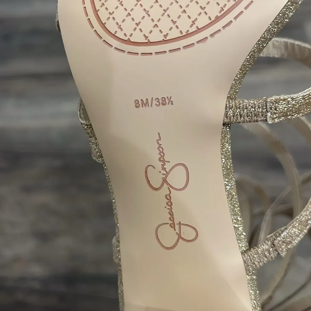 Jessica Simpson Gold Heels with Strappy Design - Image 5