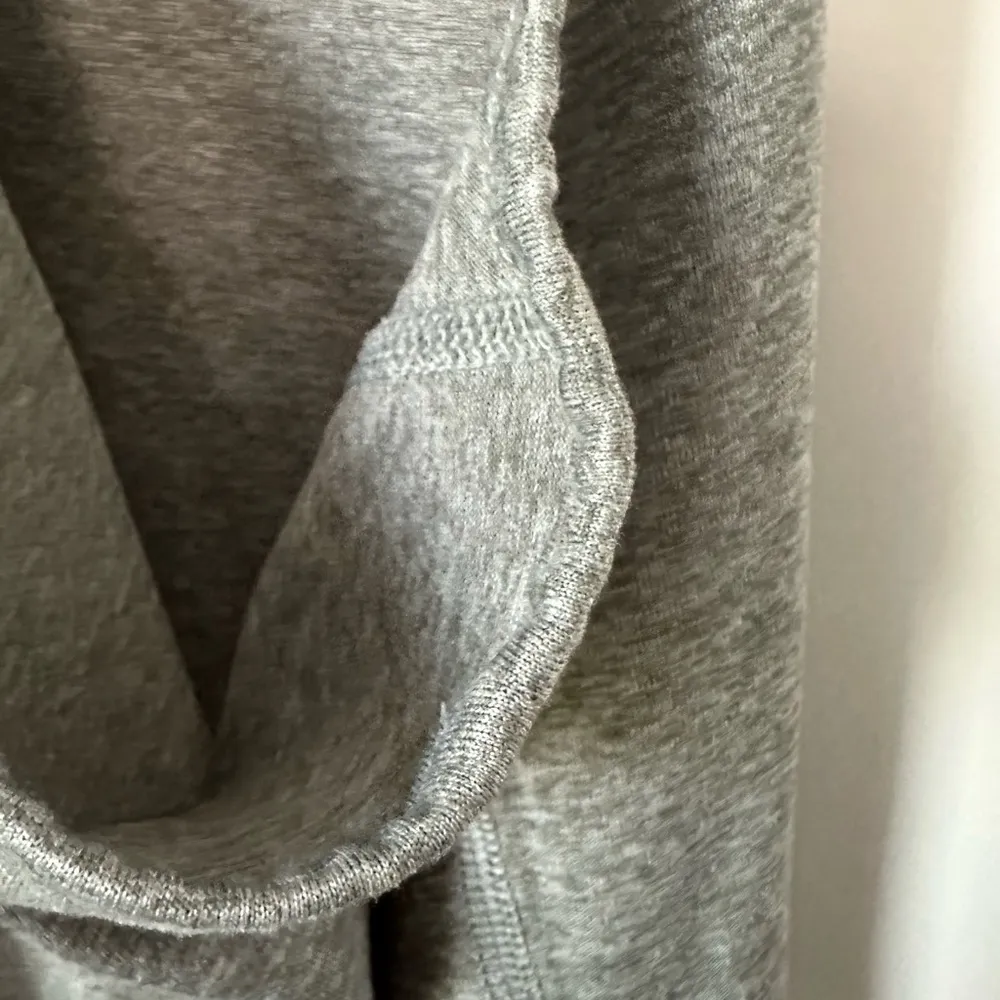 Nike dry fit tank size small - Image 4