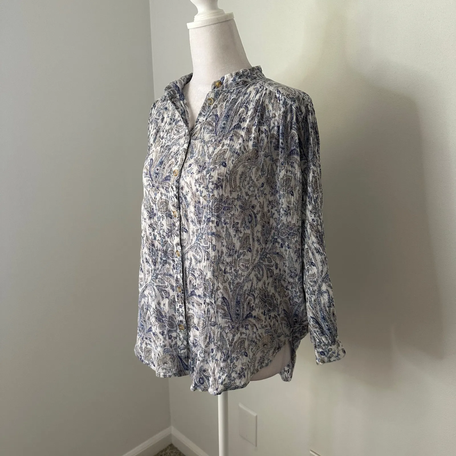 Pilcro & the Letterpress Anthropologie blue & white paisley button down top, S - Image 4