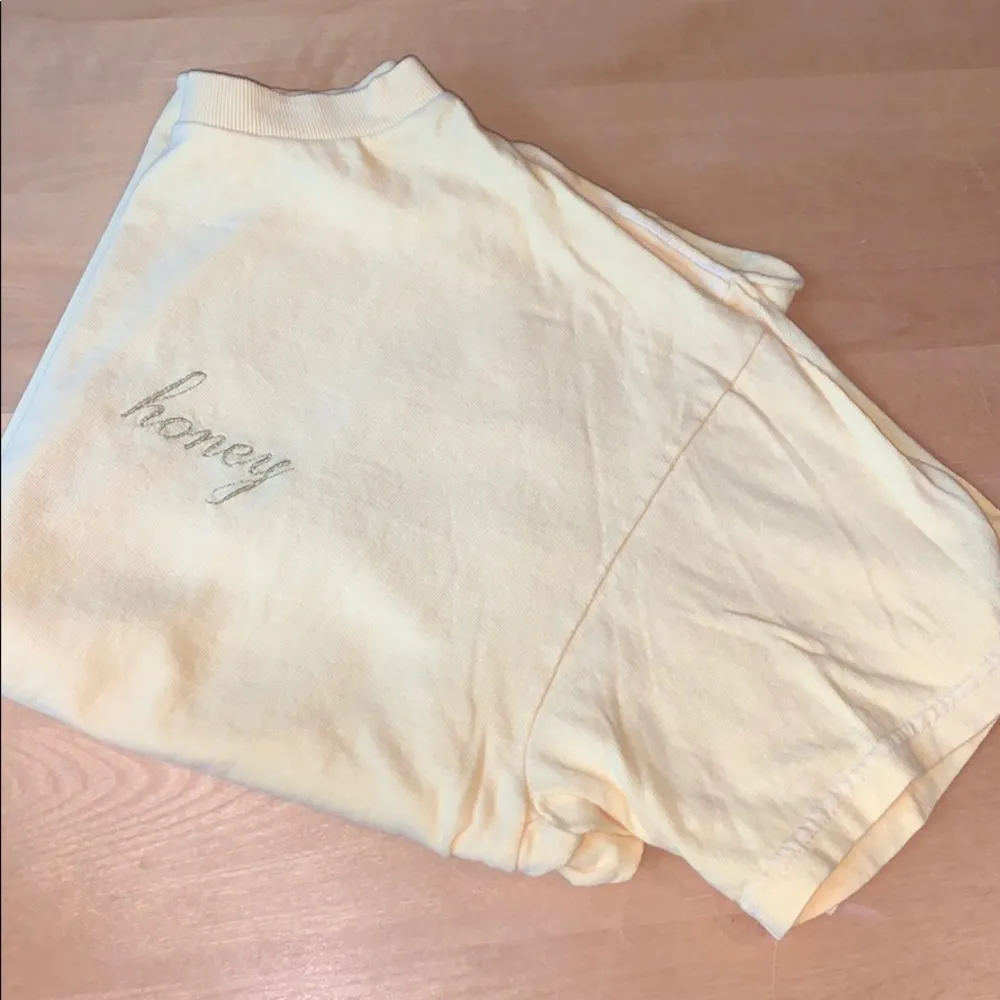 💥Brandy Melville ALEENA HONEY TOP - Image 4