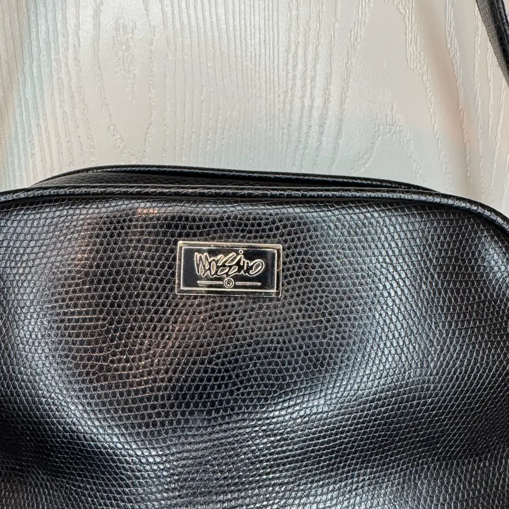 Vintage Mossimo Black Shoulder Bag with Silver Logo - Image 3