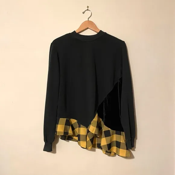 Clu Contrast Ruffles Colorblock Pullover Black Size M - Image 2