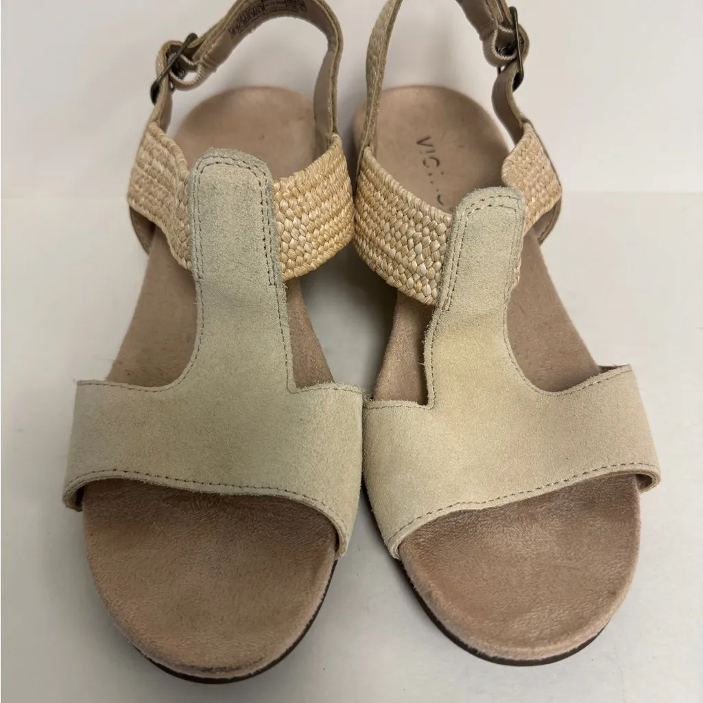 Vionic Kaytie Sandal‎ Womens 8 Semolina Beige  Suede Arch Support - Image 2