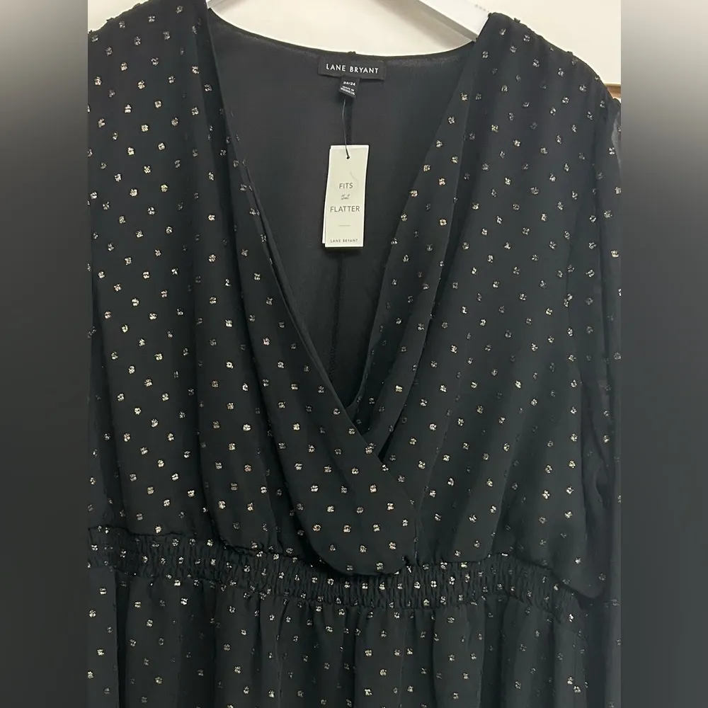 Lane Bryant Peplum Waist Blouse Size 22/24 Black w/Gold Polka Dots Lined V-Neck - Image 2