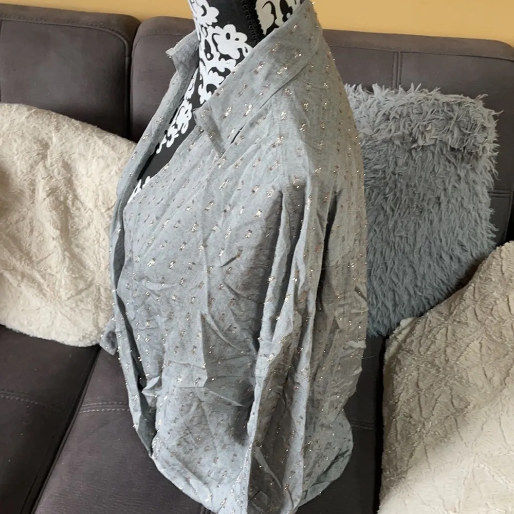 LOU GREY FOR LOFT Gray with Shiny Design Blouse M - Image 5