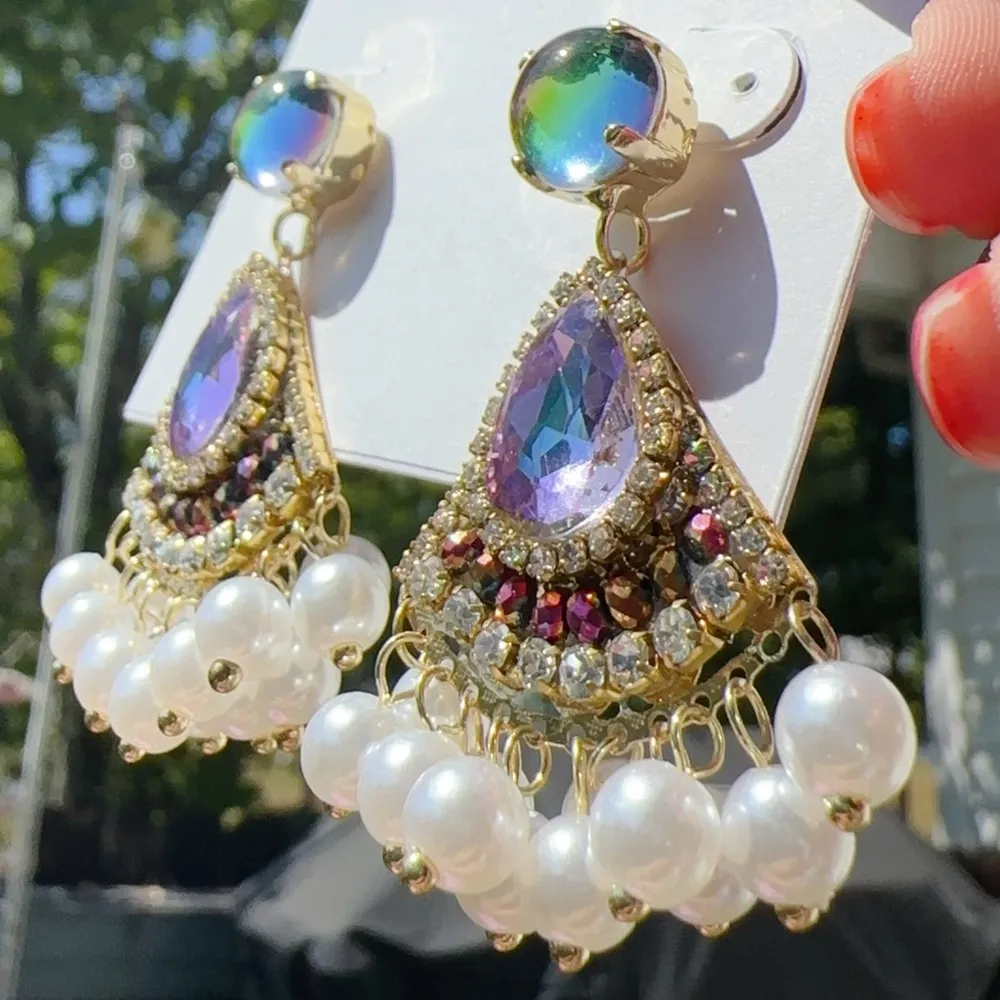 Noir gold tone tear drop colorful reflective triangle pearls tassel earrings - Image 6