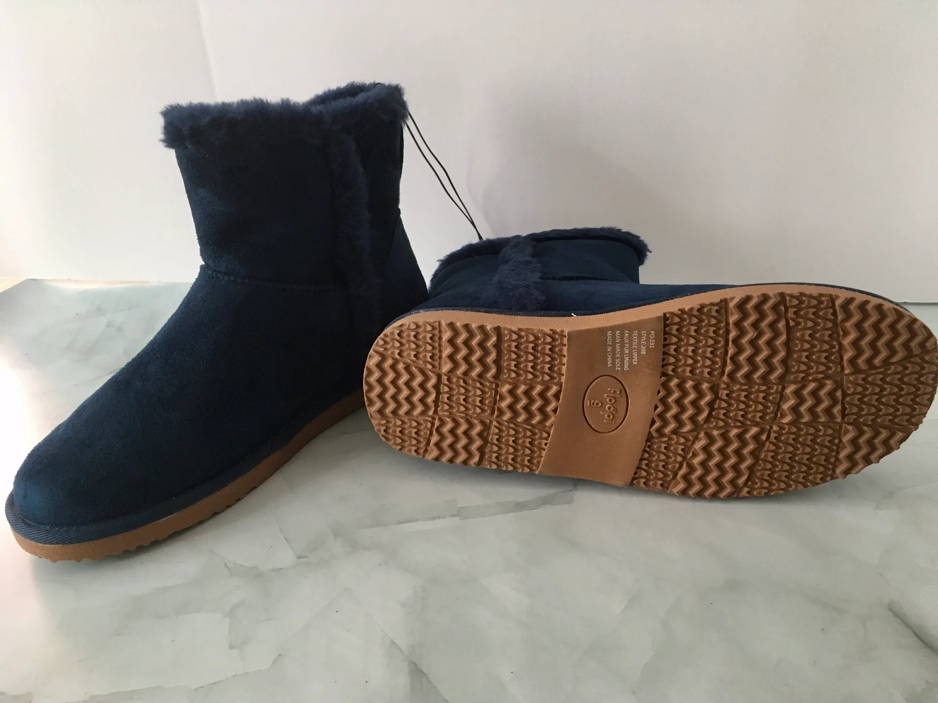 Winter Boots, Size 9 Blue - Image 5