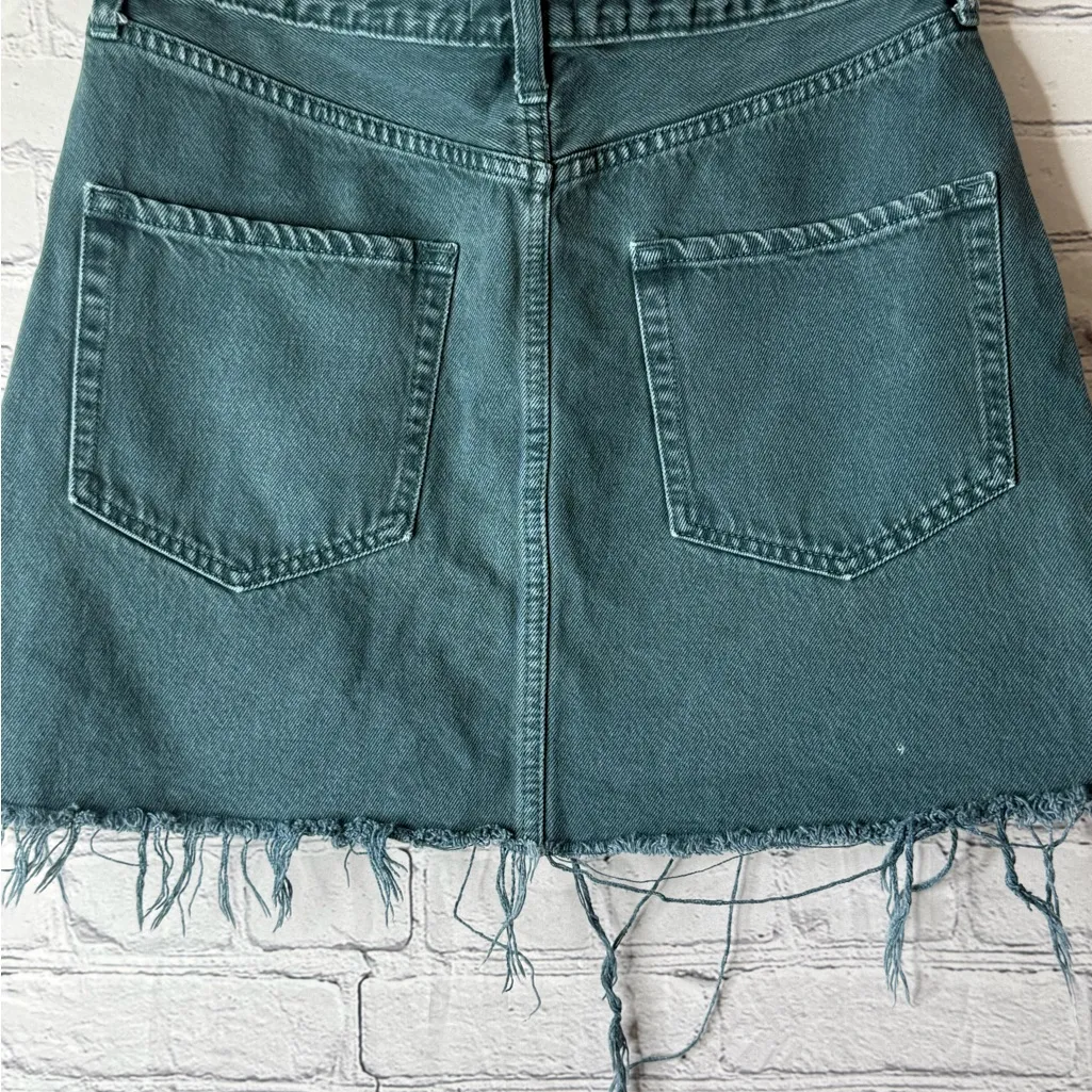 Abercrombie and Fitch Denim Frayed Hem Skirt size 30/10 - Image 7