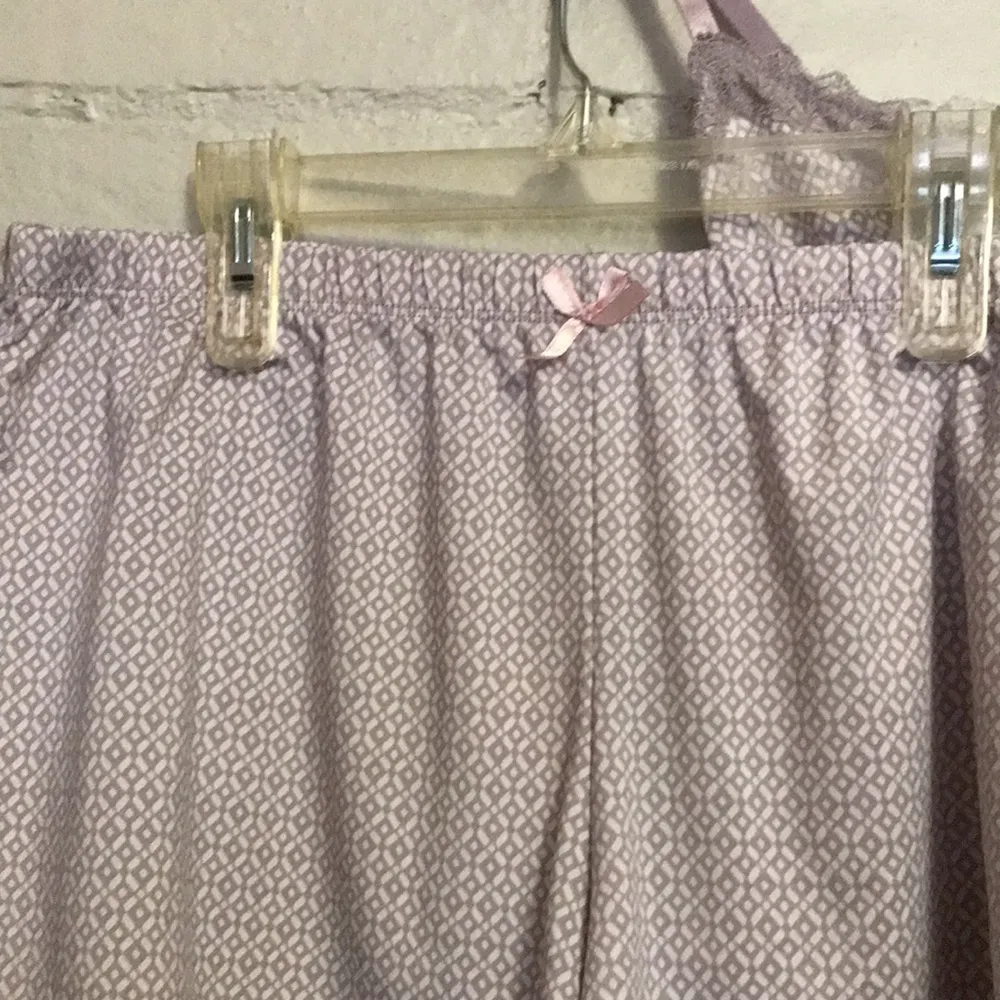 Marilyn Monroe XL Pajama V-Neck Lace Strappy Tank Top Elastic Waist Shorts 2 Pc - Image 3