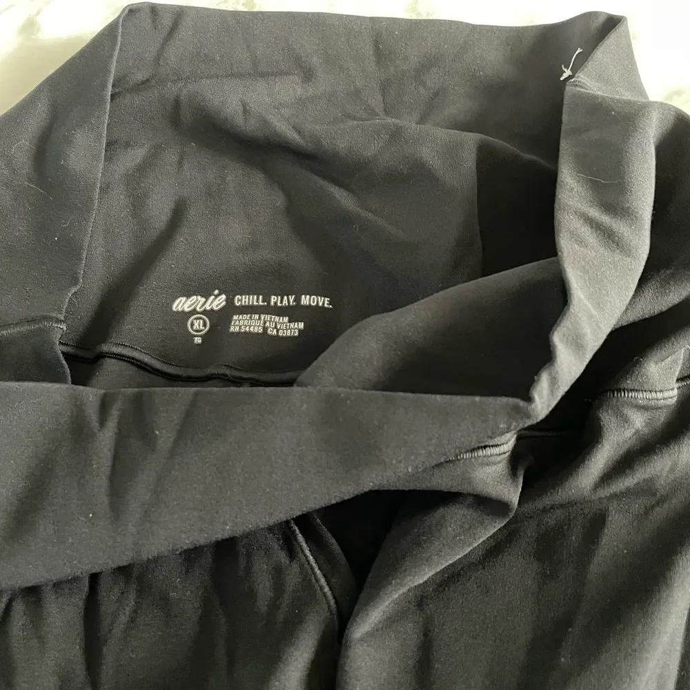 aerie high waisted black leggings size extra large XL - Image 4