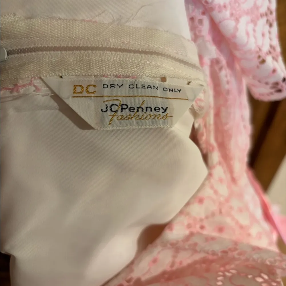 Vintage Woman’s Dress 70’s Pink Ruffle Lace Empire Waist Maxi With Satin Ribbon Size 12 - Image 5