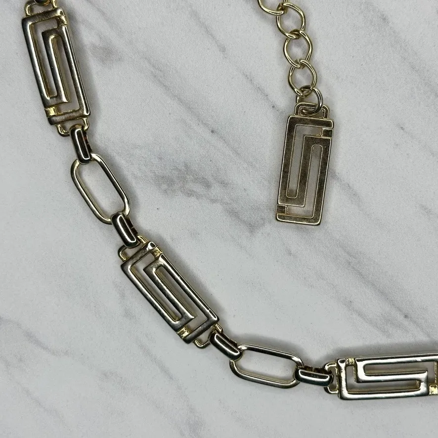 Greek Key Gold Tone Chain Belt One Size (OS) Adjustable Hook Closure ✨ - Image 7