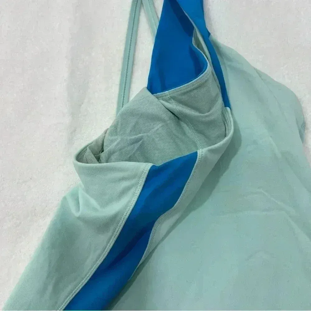 Lululemon Two Tone Tank Top Size 6 - Image 5