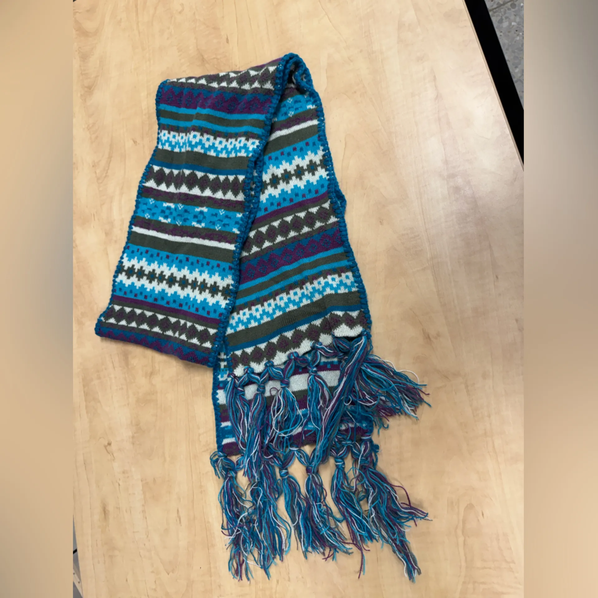 Athleta Fair Isle Y2K Fringe Scarf Winter Cozy Warm - Image 6