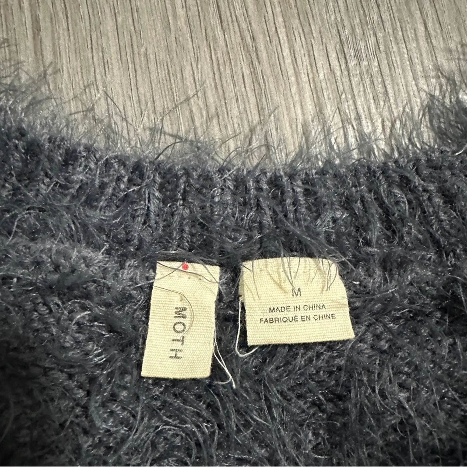 Anthropologie Moth Bienne Gray Chenille Fuzzy Cold Shoulder‎ Pullover Sweater M - Image 7