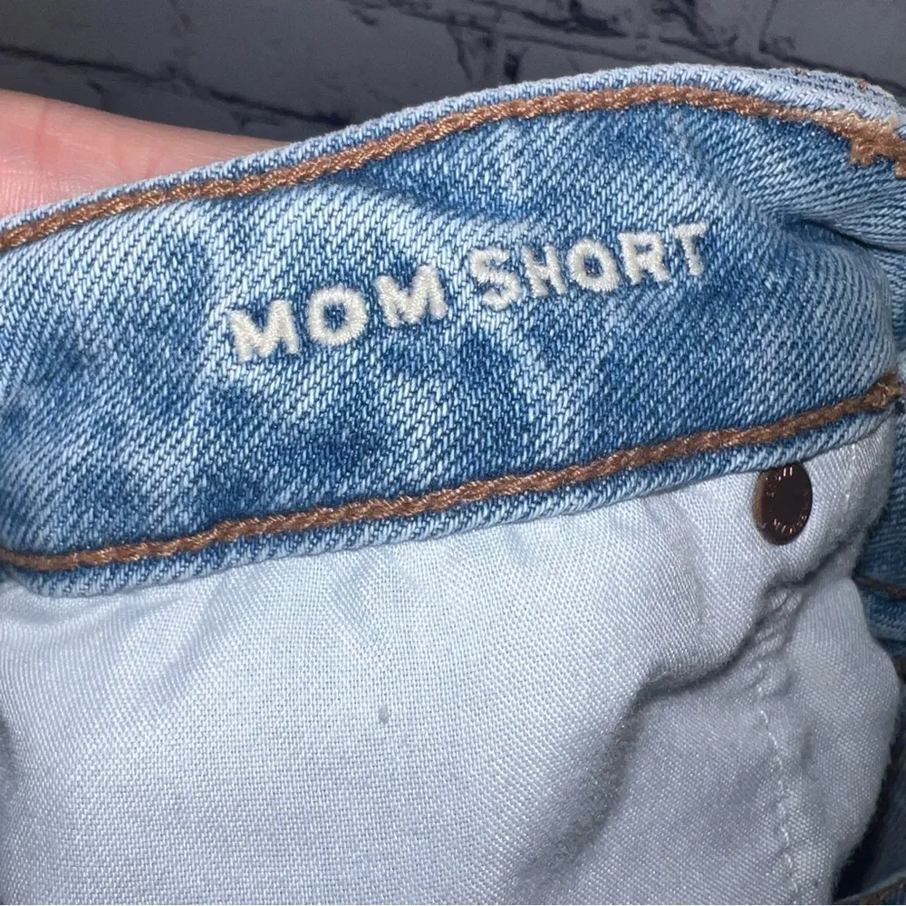 American Eagle Strigid Mom Short Distressed Women's Shorts Size 10 - Image 6