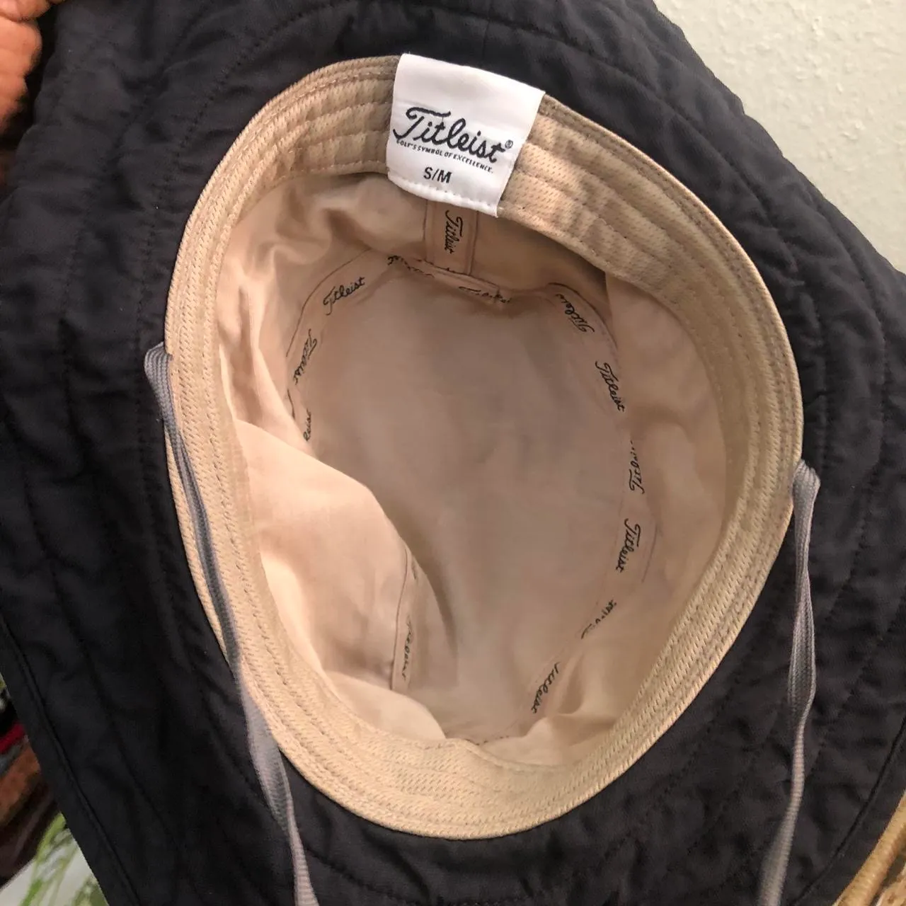 Titleist Bucket Hat Cap Unisex S/M Golf Gear Patch Embroidered Spell Out Drawstring Strap Sporty Outdoor Summer Tan - Image 5